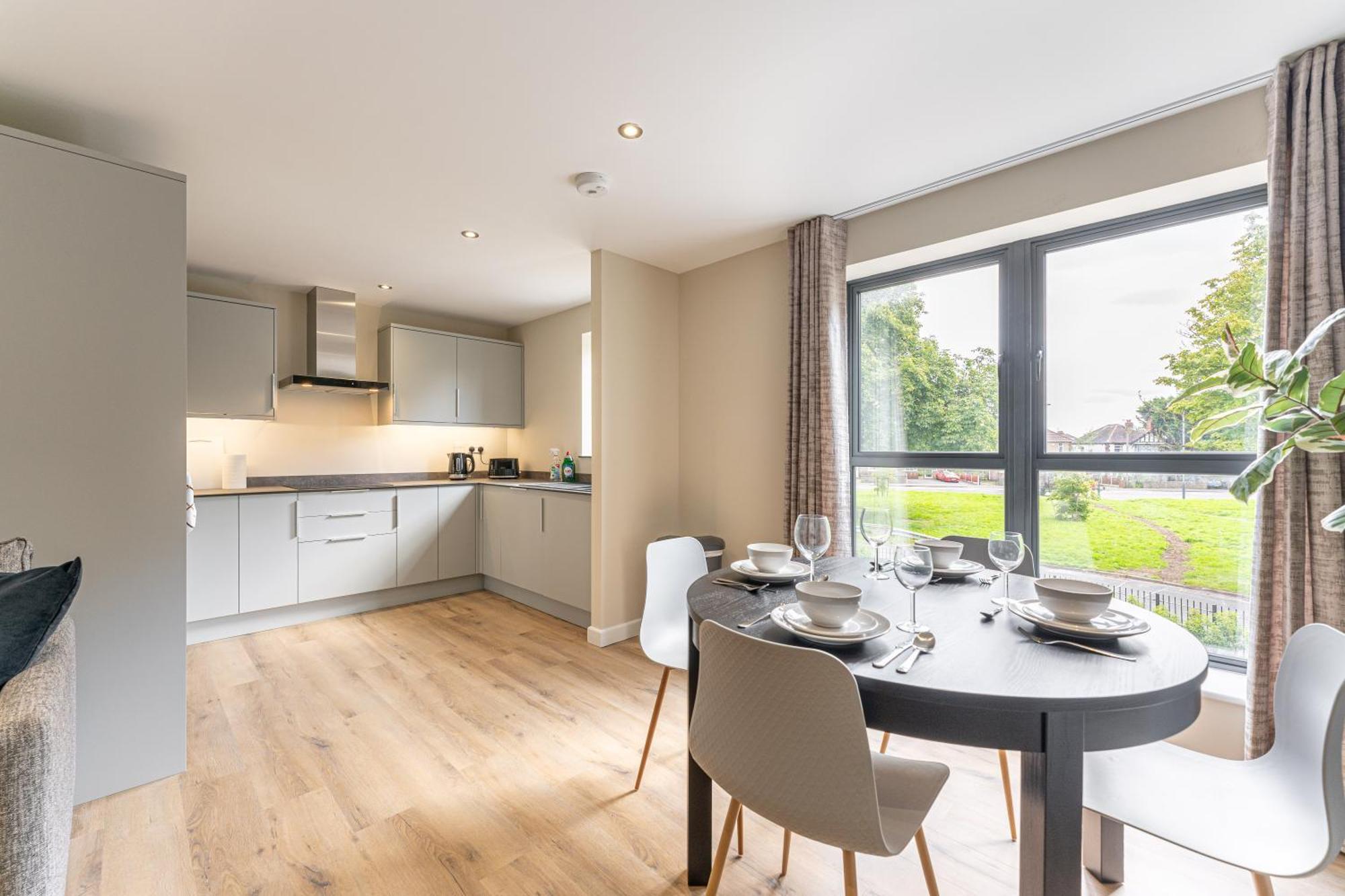 Stylish 1 Bedroom Apartments Free Parking Good Location 德比 外观 照片